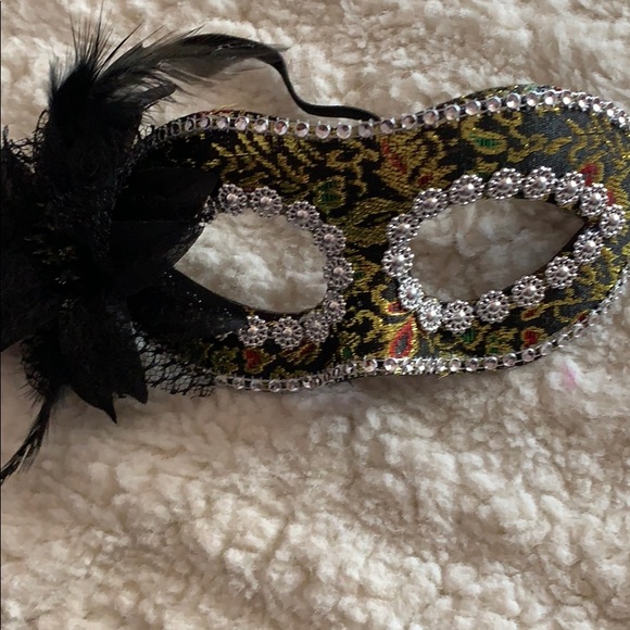 X2 Masquerades Day of the Dead Costume 🎭 Mardi Gras eye masks plus bonus - Picture 7 of 14